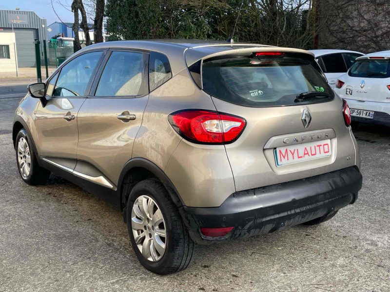 RENAULT CAPTUR BUSINESS