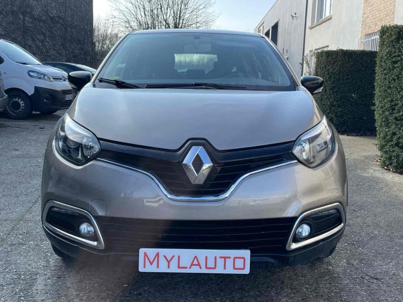 RENAULT CAPTUR BUSINESS