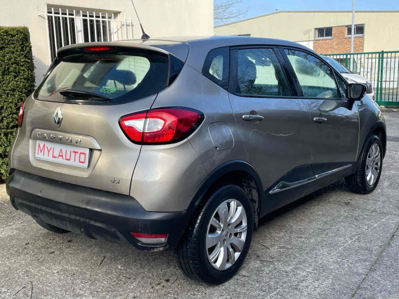 RENAULT CAPTUR BUSINESS