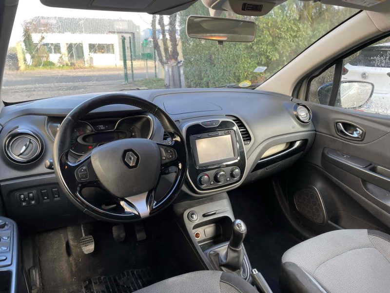 RENAULT CAPTUR BUSINESS