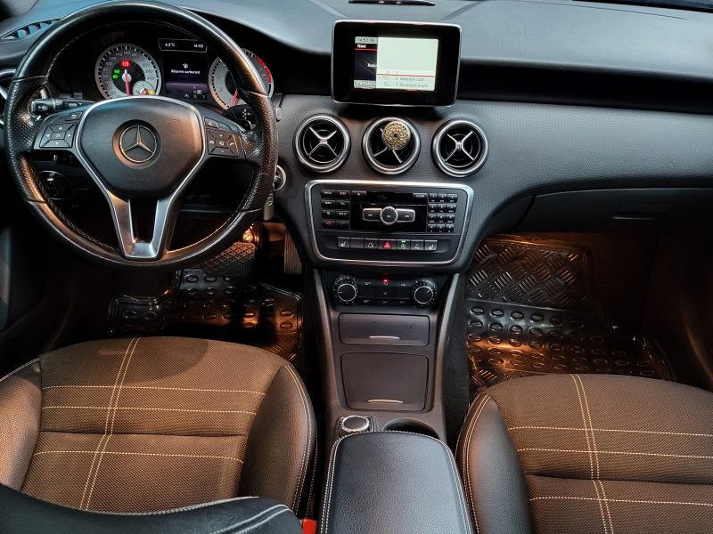 MERCEDES-BENZ CLASSE A 180 122cv Sensation Boîte Auto 7G-DCT