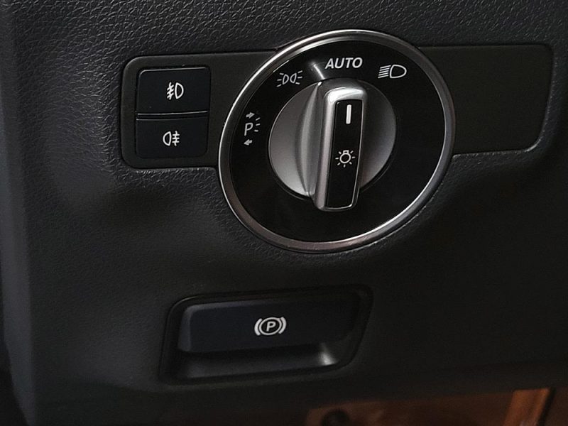 MERCEDES-BENZ CLASSE A 180 122cv Sensation Boîte Auto 7G-DCT