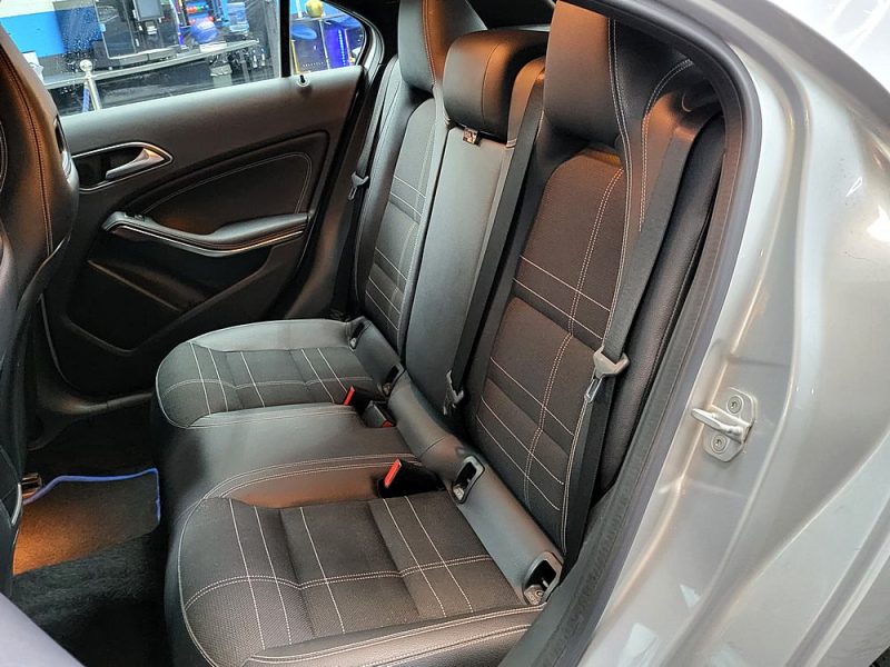 MERCEDES-BENZ CLASSE A 180 122cv Sensation Boîte Auto 7G-DCT