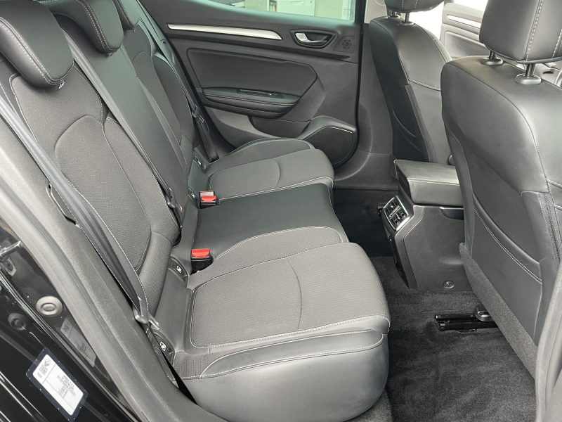 Renault Megane IV TCe 140ch EDC Intens / Camera / Boite auto / CarPlay / LEDS / Cockpit 2021
