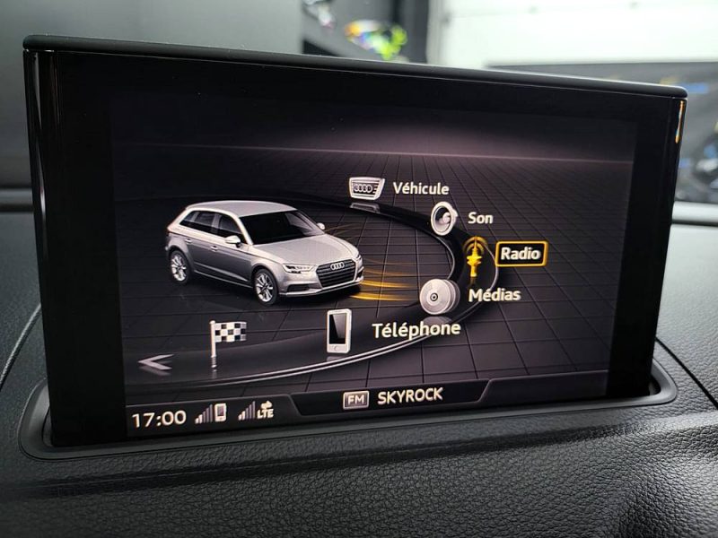 AUDI A3 SPORTBACK 2.0 TDI 150cv Design Luxe Boîte Auto S-Tronic7