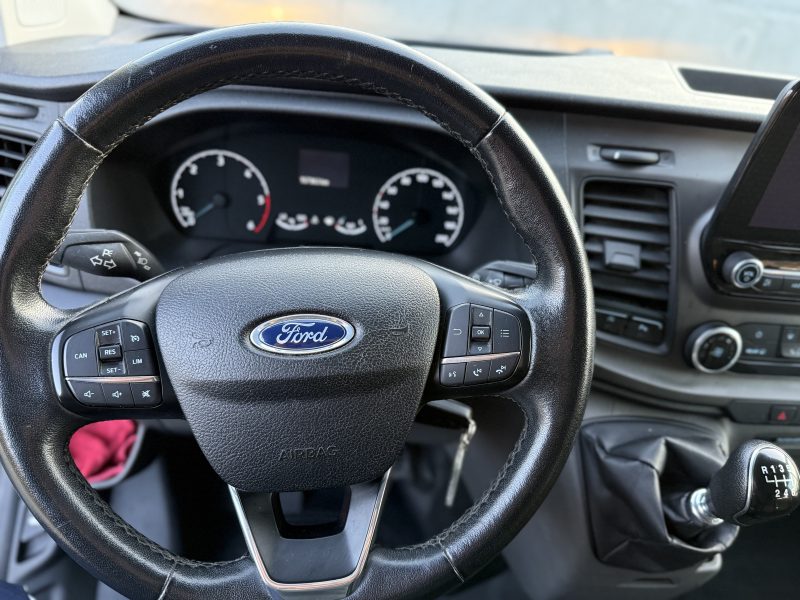 FORD TRANSIT CUSTOM 2019 9 PLACES 2019