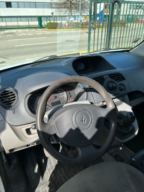 RENAULT KANGOO 2011