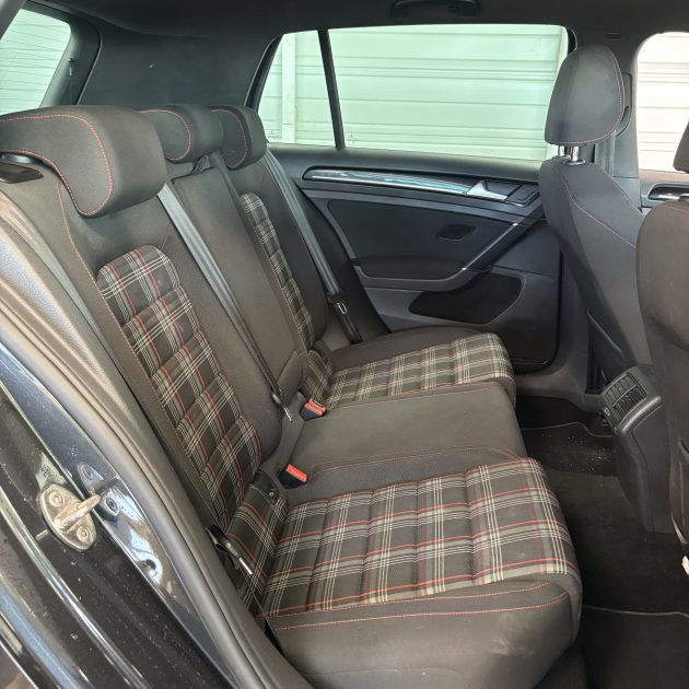 VOLKSWAGEN GOLF 2.0 TSI 230 cv GTI Performance Garantie 12 mois