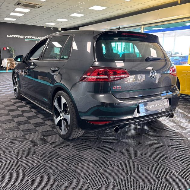 VOLKSWAGEN GOLF 2.0 TSI 230 cv GTI Performance Garantie 12 mois