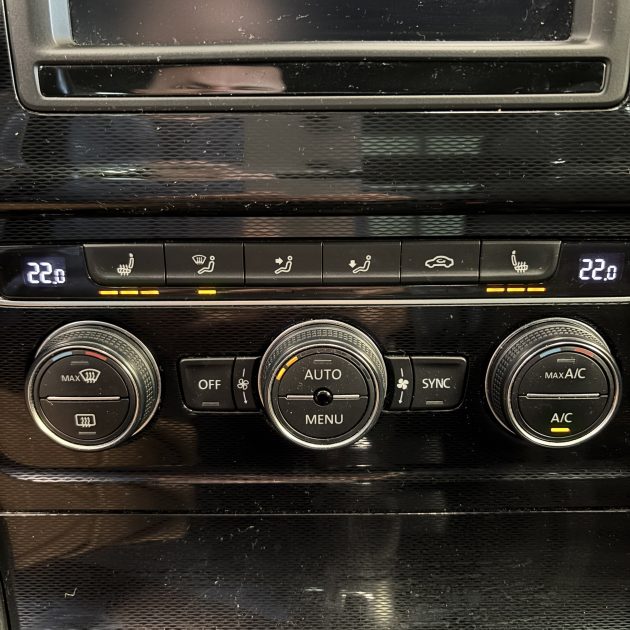 VOLKSWAGEN GOLF 2.0 TSI 230 cv GTI Performance Garantie 12 mois