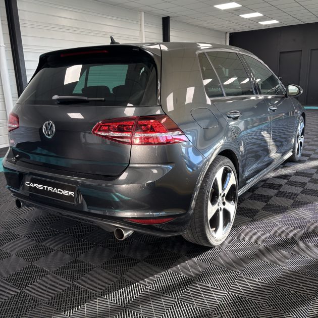 VOLKSWAGEN GOLF 2.0 TSI 230 cv GTI Performance Garantie 12 mois