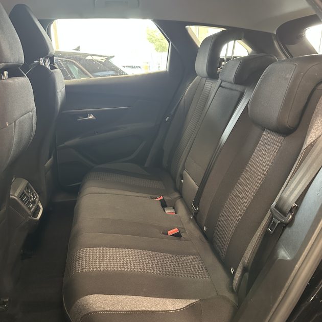 PEUGEOT 3008 1.5 BLUEHDI 130 cv Active Business Garantie 12 mois