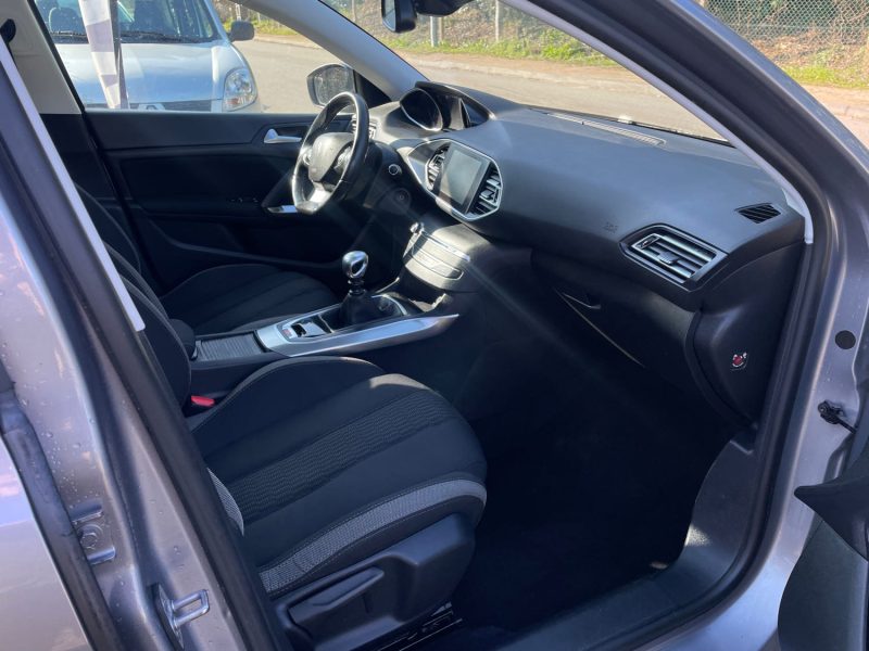 PEUGEOT 308 SW  1.2i 130CV