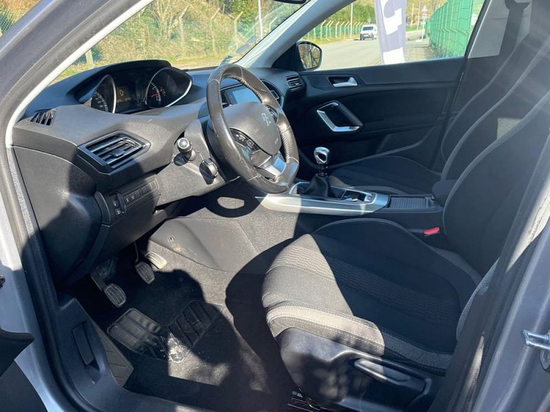 PEUGEOT 308 SW  1.2i 130CV