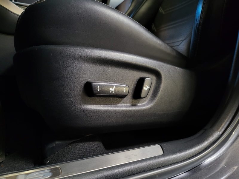 LEXUS NX 300H 2.5 VVT-i 197cv LUXE / SUIVI COMPLET LEXUS / 2EME MAIN / CAMERA DE RECUL / SIEGES ELEC