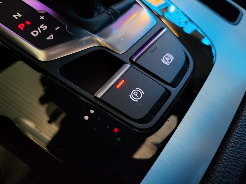 AUDI Q5 SPORTBACK 2.0 35-TDI Mild Hybrid S-Line / TOIT OUVRANT + MATRIX LED + ENTRETIEN AUDI /