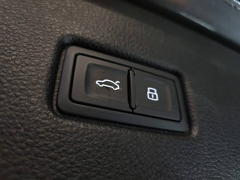 AUDI Q5 SPORTBACK 2.0 35-TDI Mild Hybrid S-Line / TOIT OUVRANT + MATRIX LED + ENTRETIEN AUDI /