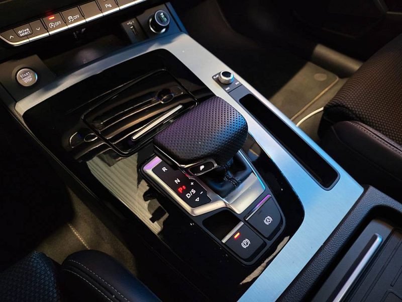 AUDI Q5 SPORTBACK 2.0 35-TDI Mild Hybrid S-Line / TOIT OUVRANT + MATRIX LED + ENTRETIEN AUDI /