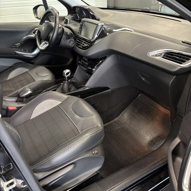 PEUGEOT 2008 1.6 BlueHDi 120 CV ALLURE Garantie 12 mois