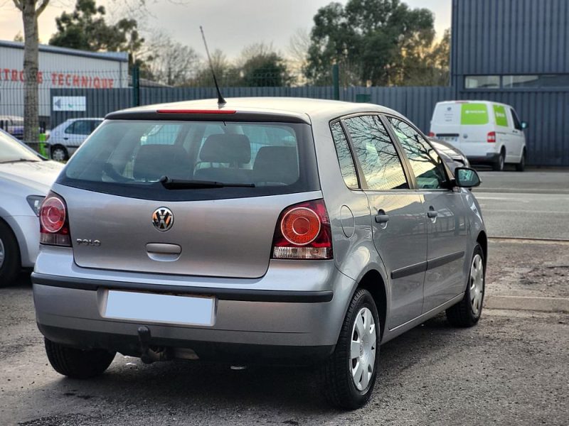VOLKSWAGEN POLO IV 2009