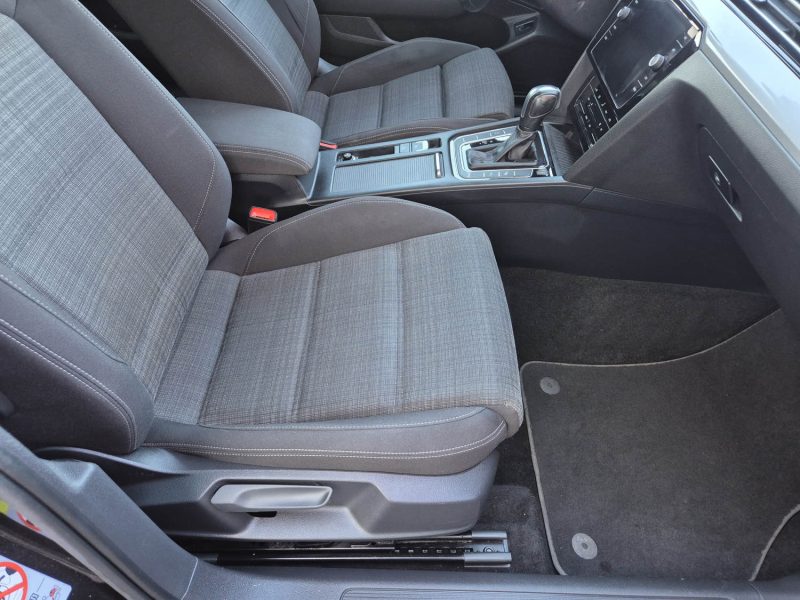 VOLKSWAGEN PASSAT SW 2020