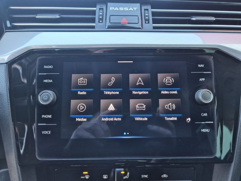 VOLKSWAGEN PASSAT SW 2020