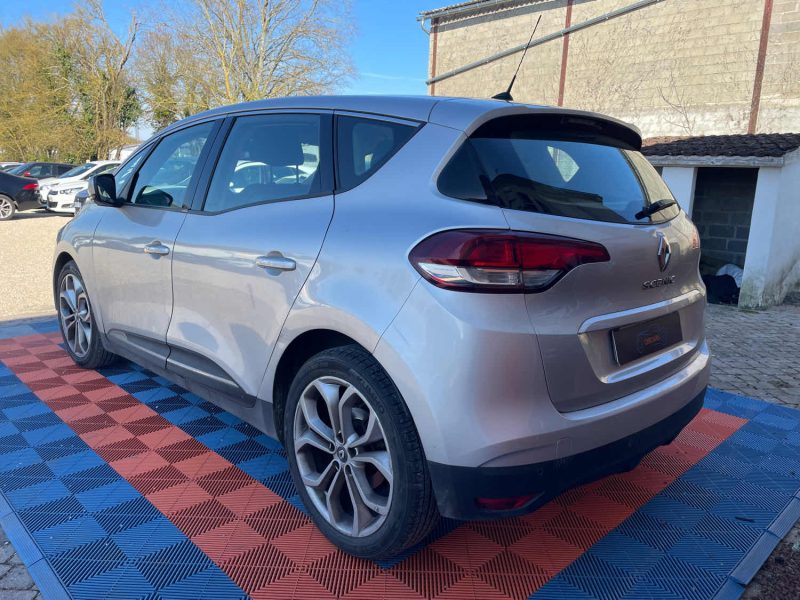 RENAULT Scenic  1.5 dCi EDC7 110 cv Boîte auto