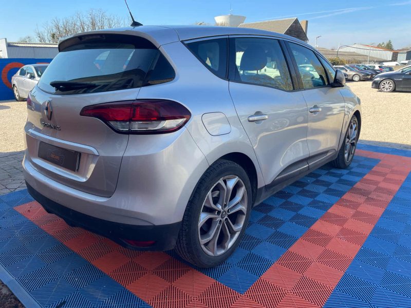 RENAULT Scenic  1.5 dCi EDC7 110 cv Boîte auto