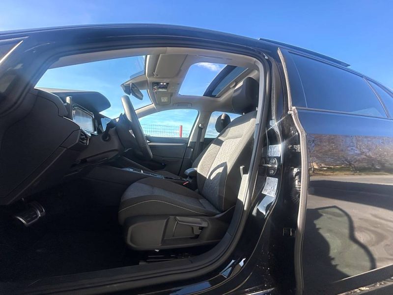 VOLKSWAGEN GOLF VIII 8 