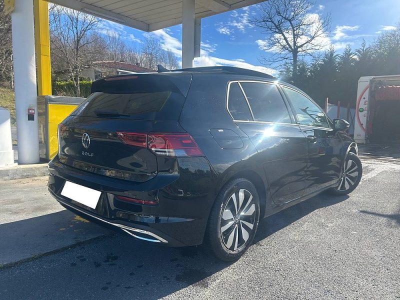 VOLKSWAGEN GOLF VIII 8 