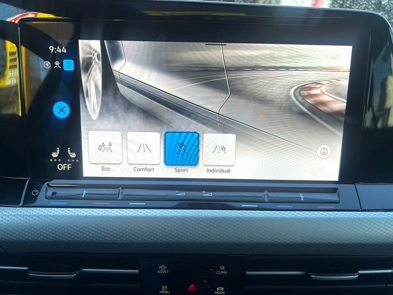 VOLKSWAGEN GOLF VIII 8 