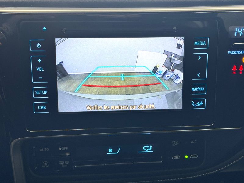 TOYOTA AURIS II 2016