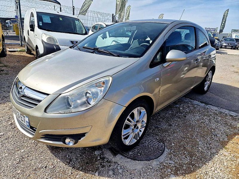 OPEL CORSA D 2009