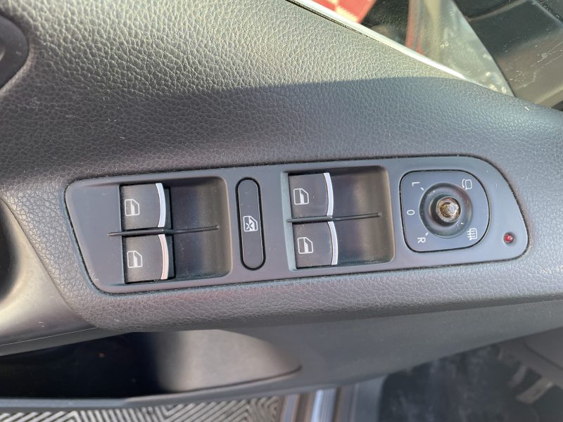 VOLKSWAGEN TIGUAN 2013