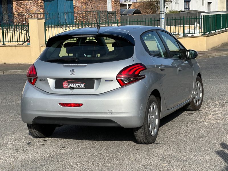 PEUGEOT 208 2017