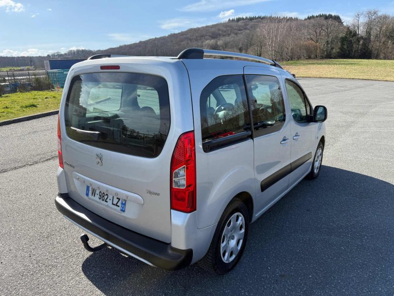 PEUGEOT PARTNER 2011