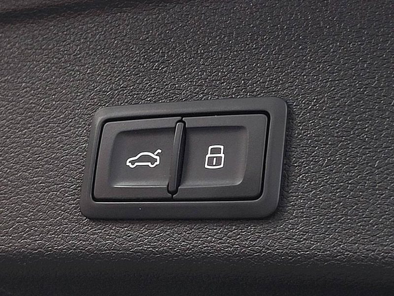 AUDI A4 AVANT 35 TDI 163cv S-Line Boîte Auto S-Tronic7