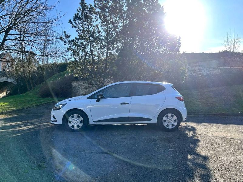 RENAULT CLIO 2018