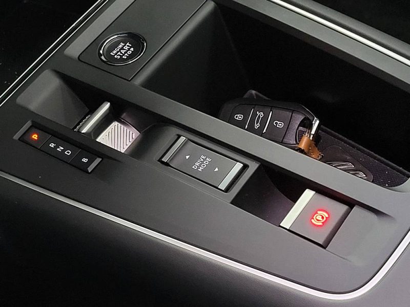 CITROEN C5 AIRCROSS HYBRID 180 cv E-SERIES EAT8 