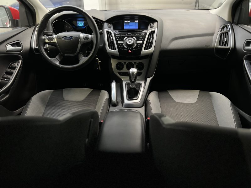 FORD FOCUS  1,6 EcoBoost 150CH ST LINE