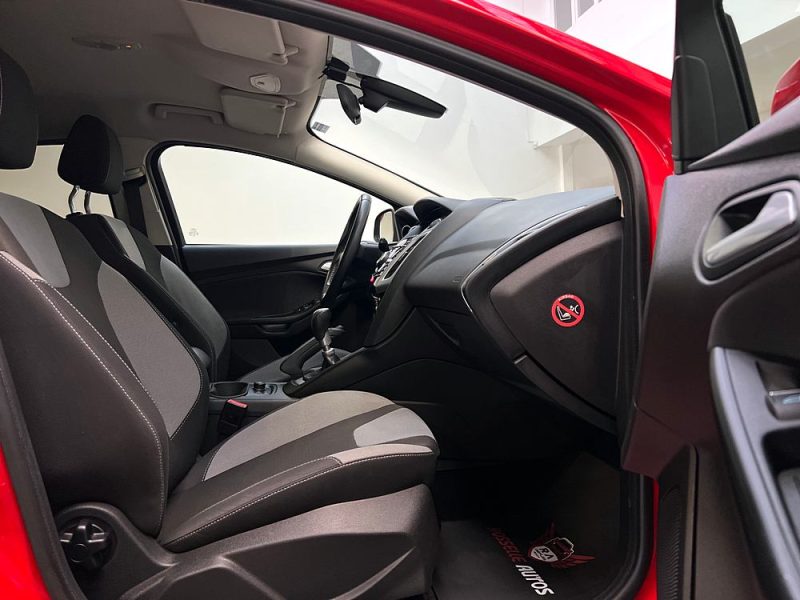 FORD FOCUS  1,6 EcoBoost 150CH ST LINE