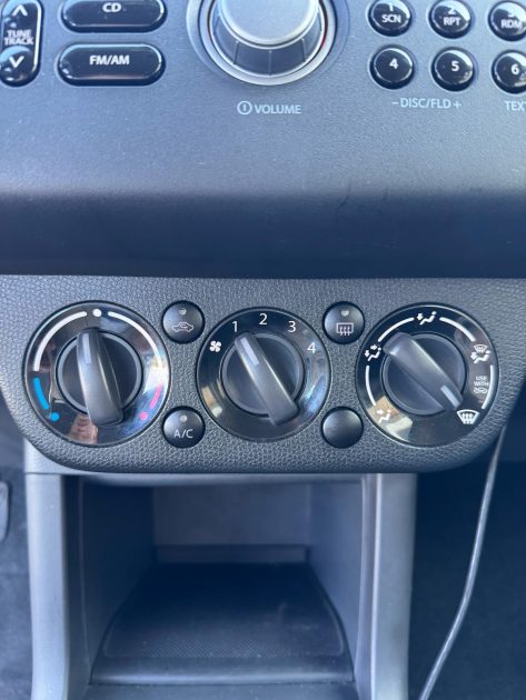 Suzuki Swift 1.5 102 CV Confort Black / Moteur à chaine / CT OK / Révisée