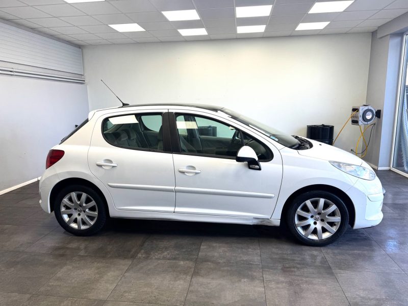 PEUGEOT 207 2006