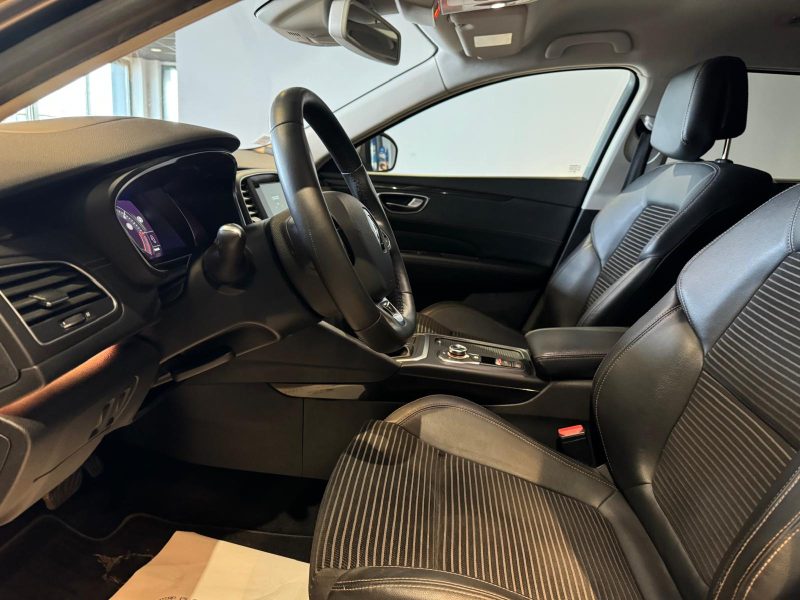 RENAULT TALISMAN ESTATE  2017