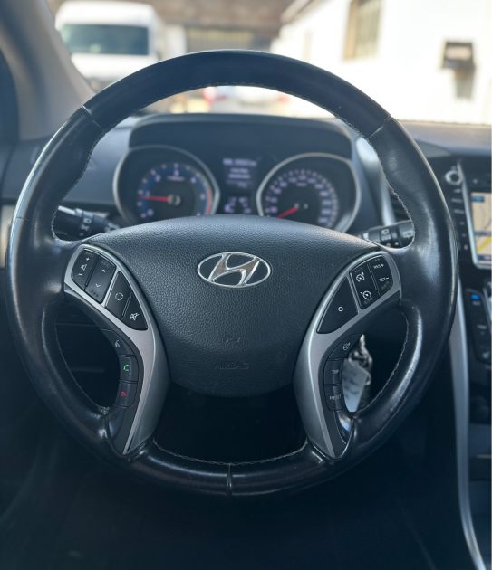 HYUNDAI I 30 2013