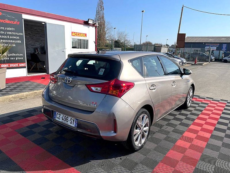 TOYOTA AURIS 2013