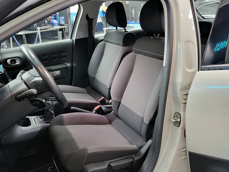 CITROEN C3 III 1.2 PureTech 110cv Feel BVM5 / FAIBLE KILOMETRAGE / COURROIE CHANGEE