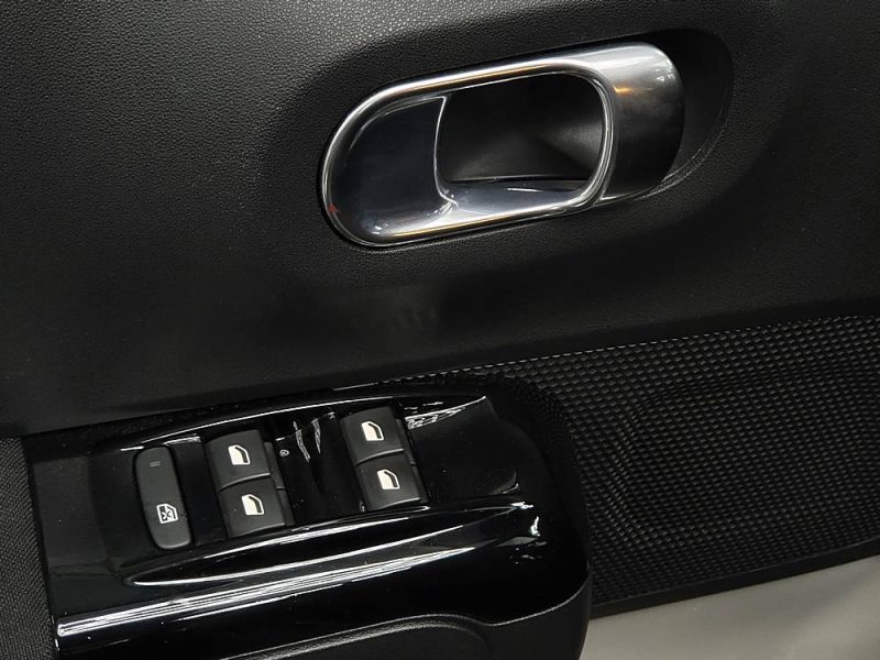 CITROEN C3 III 1.2 PureTech 110cv Feel BVM5 / FAIBLE KILOMETRAGE / COURROIE CHANGEE