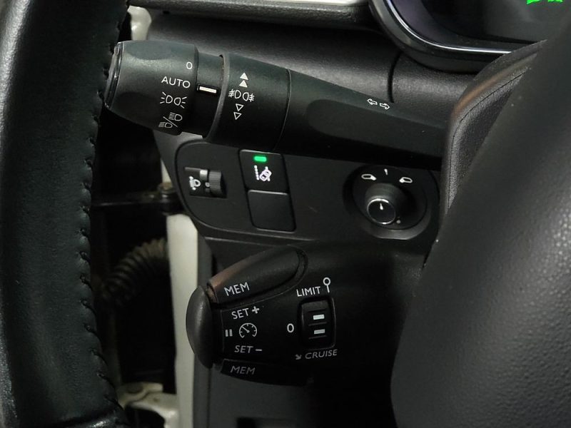 CITROEN C3 III 1.2 PureTech 110cv Feel BVM5 / FAIBLE KILOMETRAGE / COURROIE CHANGEE