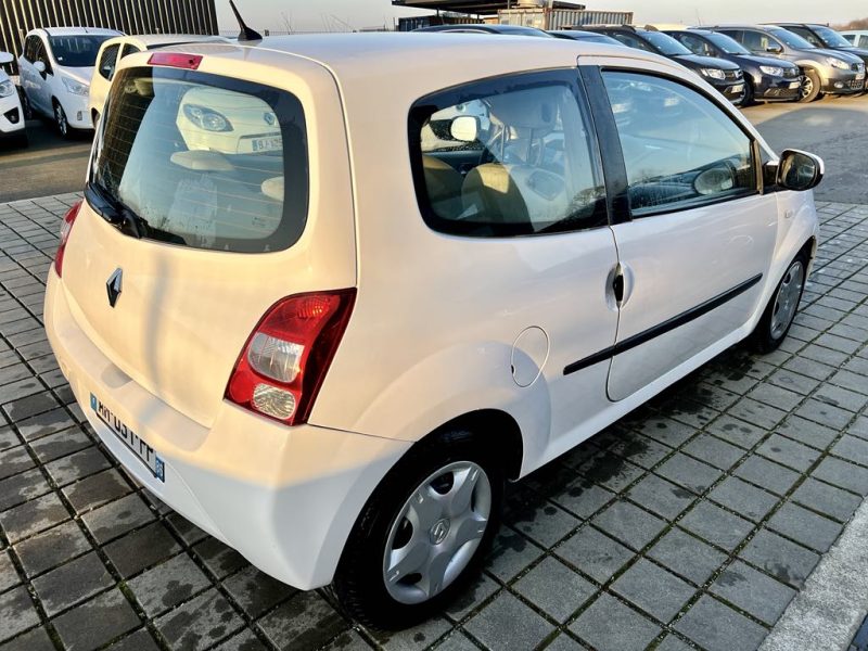 RENAULT TWINGO 1.2L 16V 75CH ECO2 TREND